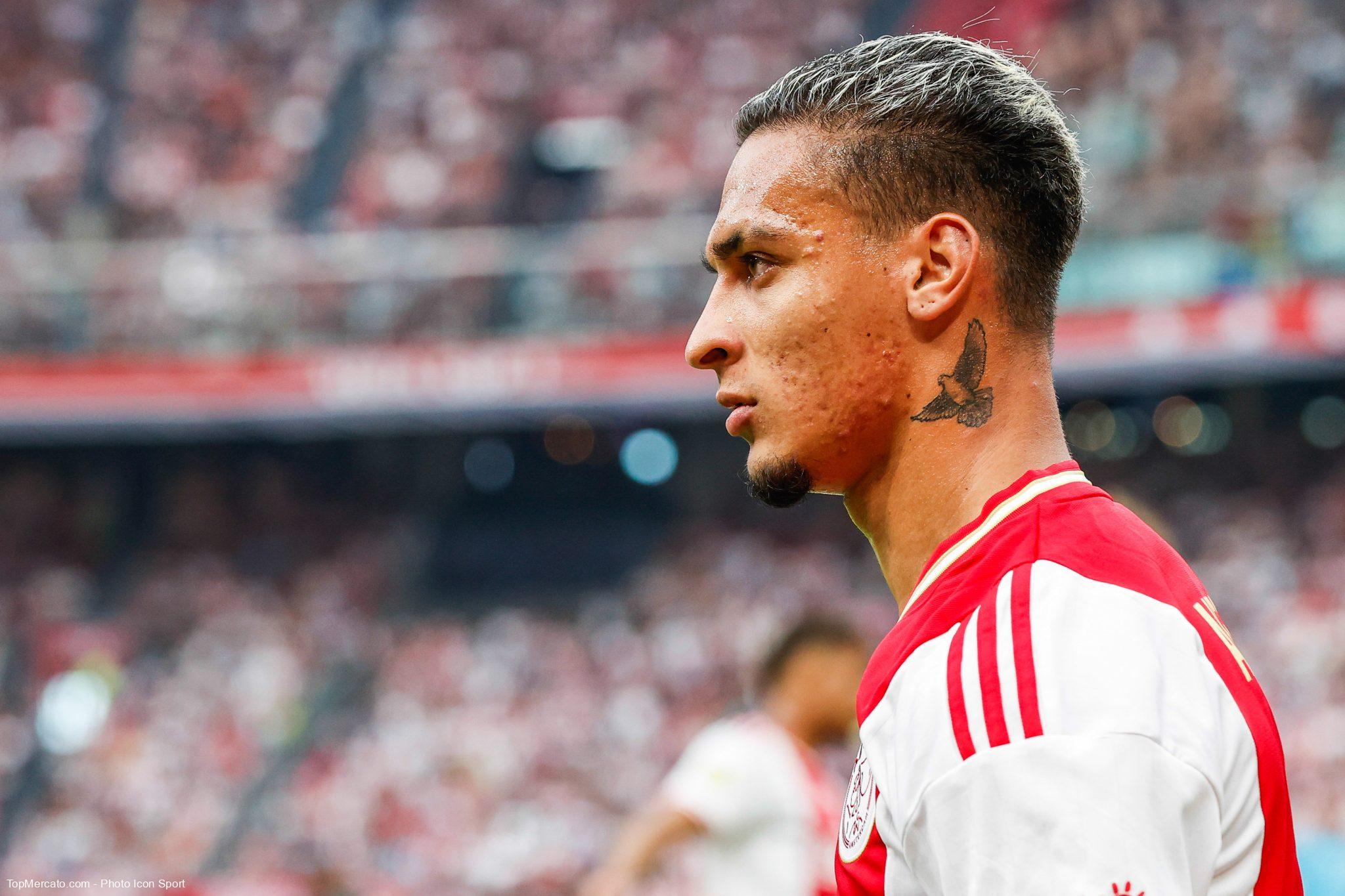 Ajax Amsterdam : Manchester United se fait attendre pour Antony