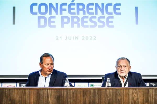 OL : Aulas attaque, Textor réplique !