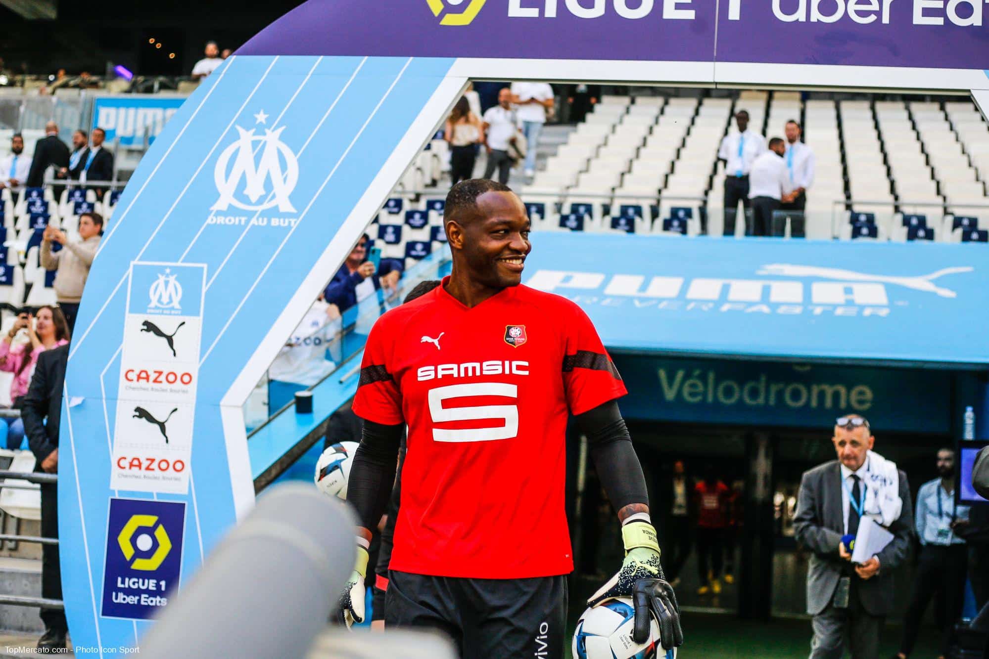 OM : émotions, nostalgie&Mandanda raconte son retour au Vélodrome