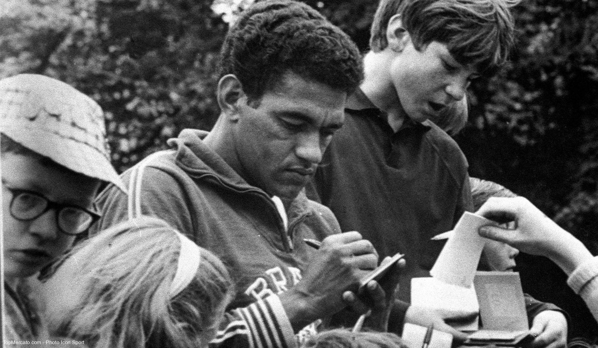 Rétro Coupe du monde : Garrincha, le dribbleur à la jambe trop courte (1962)