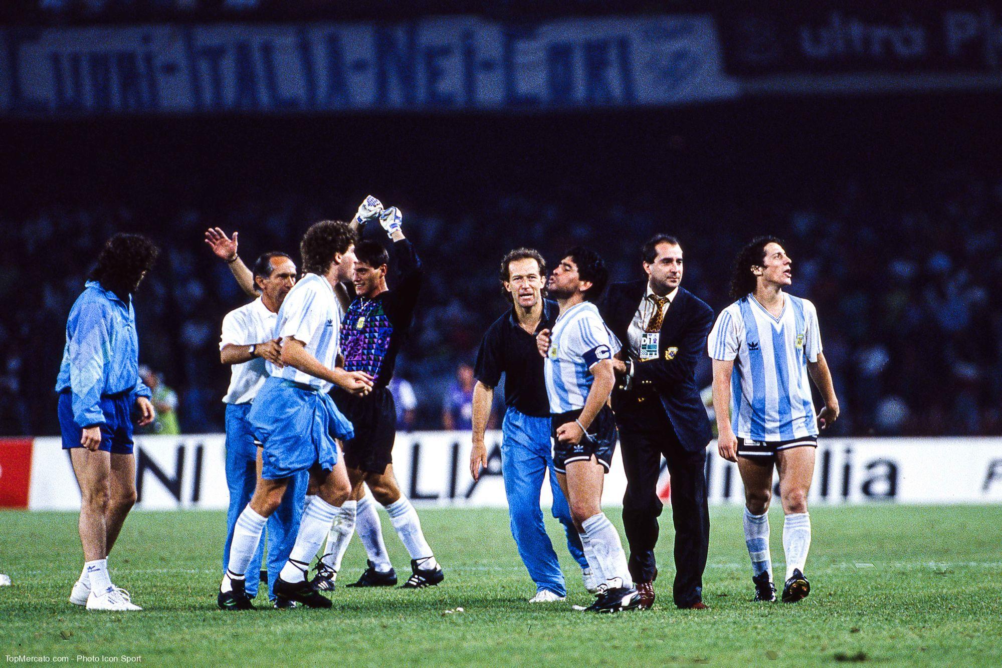 Rétro Coupe du monde : L'Argentine de Maradona huée en Italie (1990)