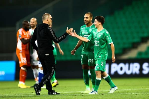 ASSE : un défenseur courtisé, deux joueurs poussés dehors