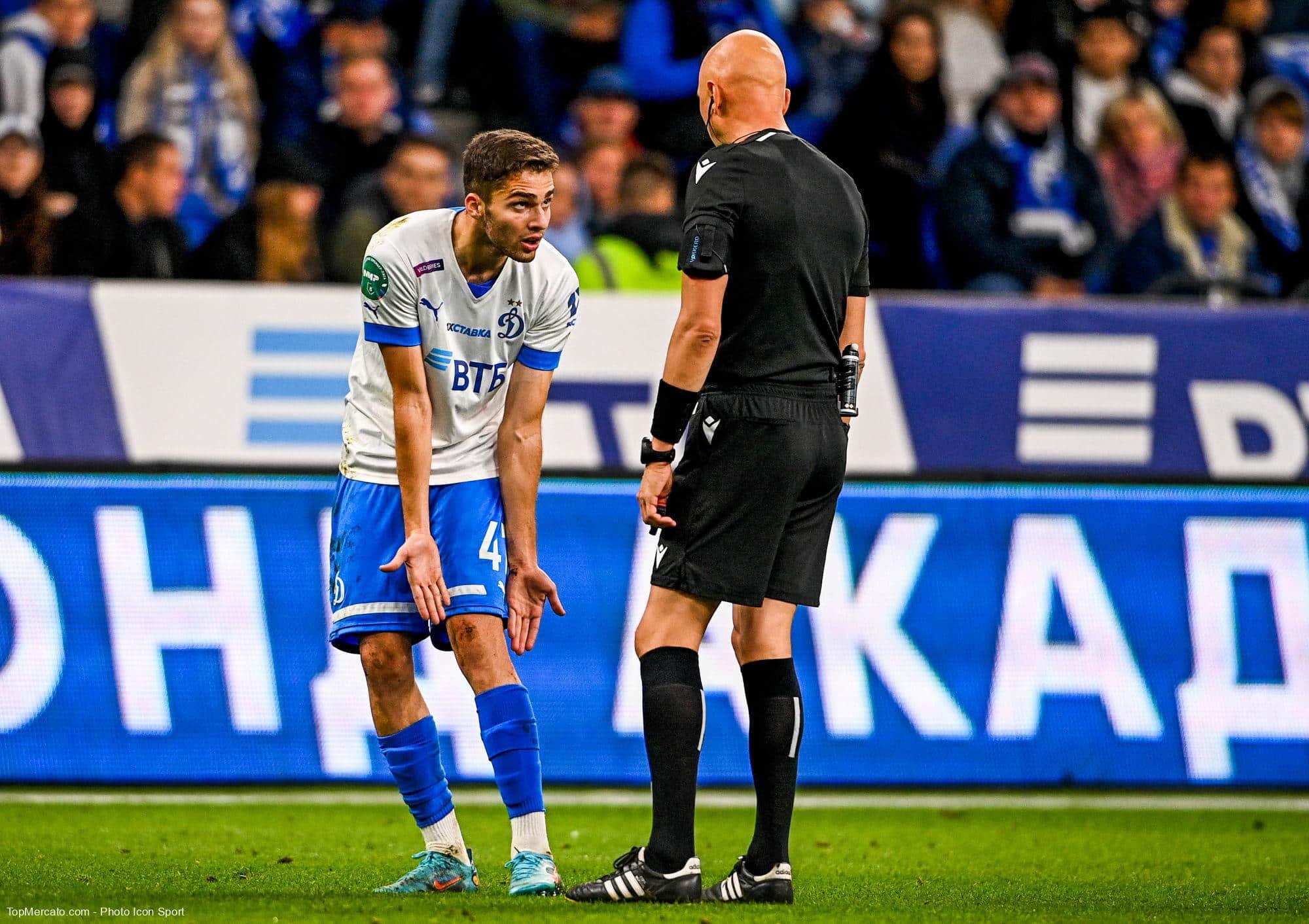 Arsen Zakharyan, Dinamo Moscou