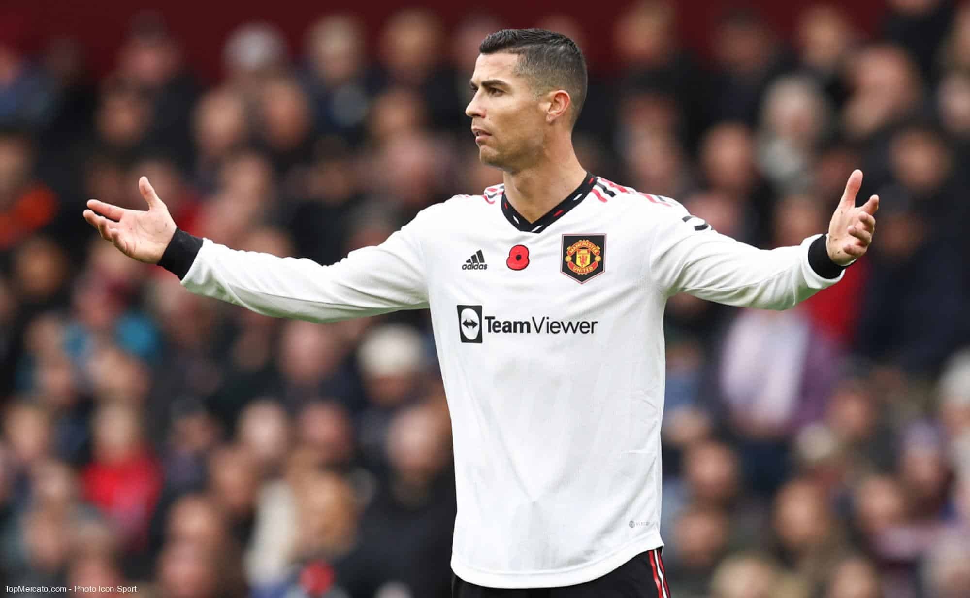 Manchester United : Ronaldo parti, la réaction de Rooney