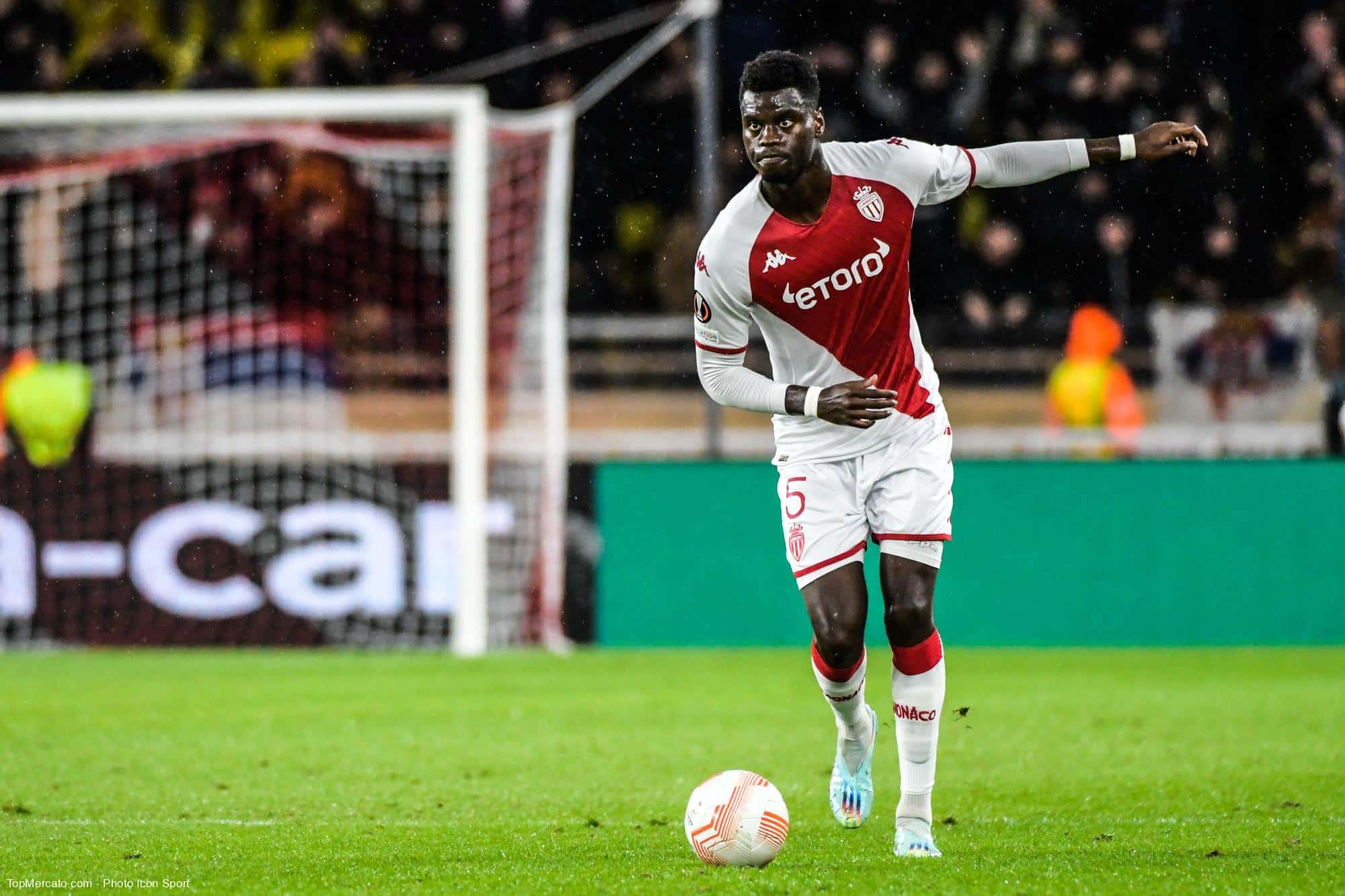 Badiashile, Enzo Fernandez, Mendy… dernières nouvelles sur le mercato agité de Chelsea