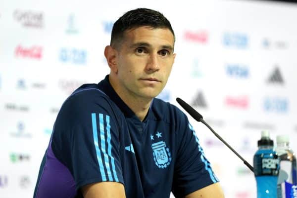 Emiliano Martinez Argentine médias