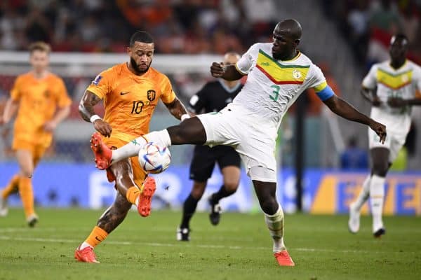 Depay reçoit une réponse franche pour son avenir