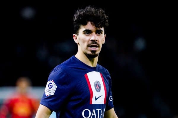 PSG : une altercation avec Messi ? Vitinha répond !