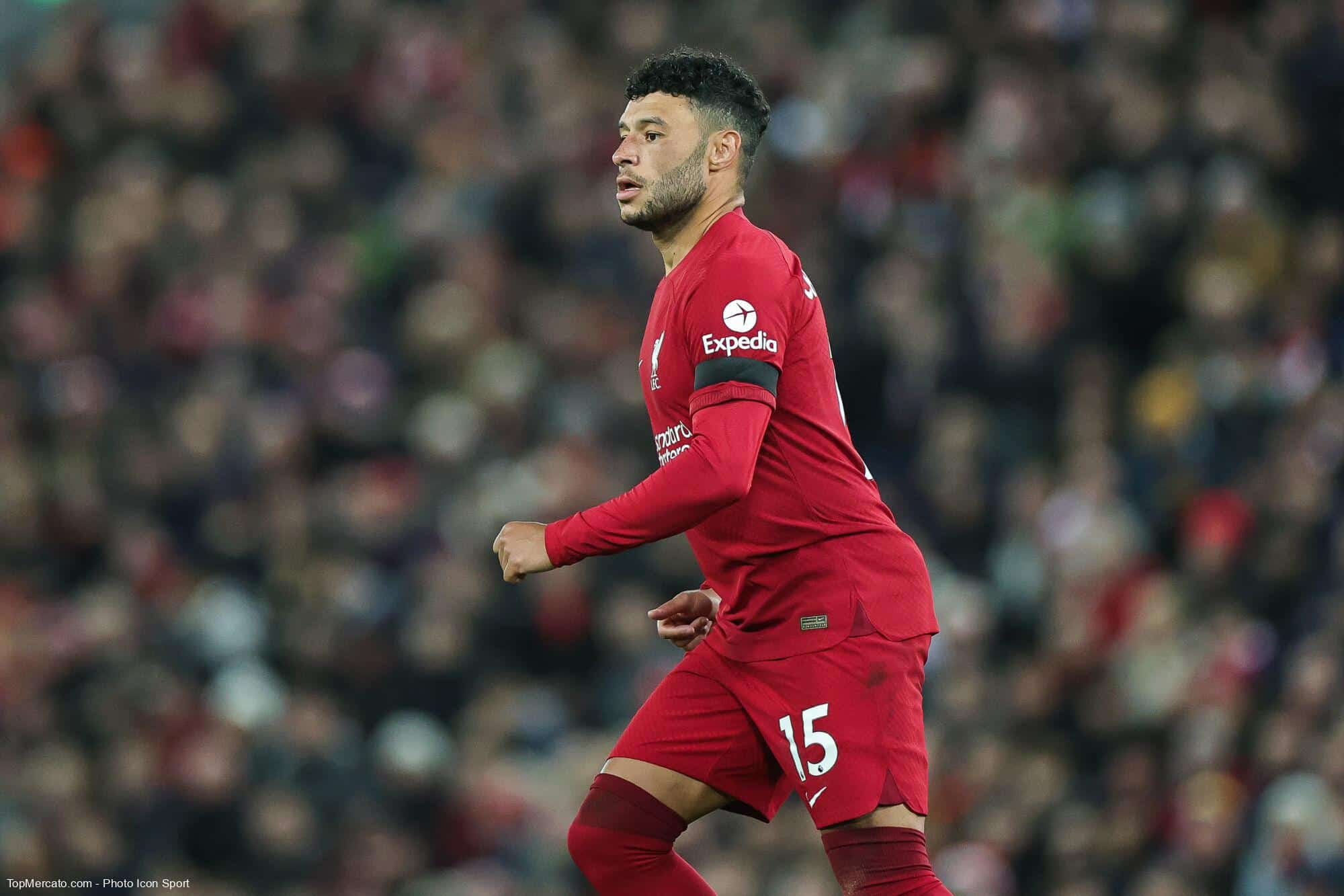 Liverpool : quatre clubs dans le coup pour signer Oxlade-Chamberlain