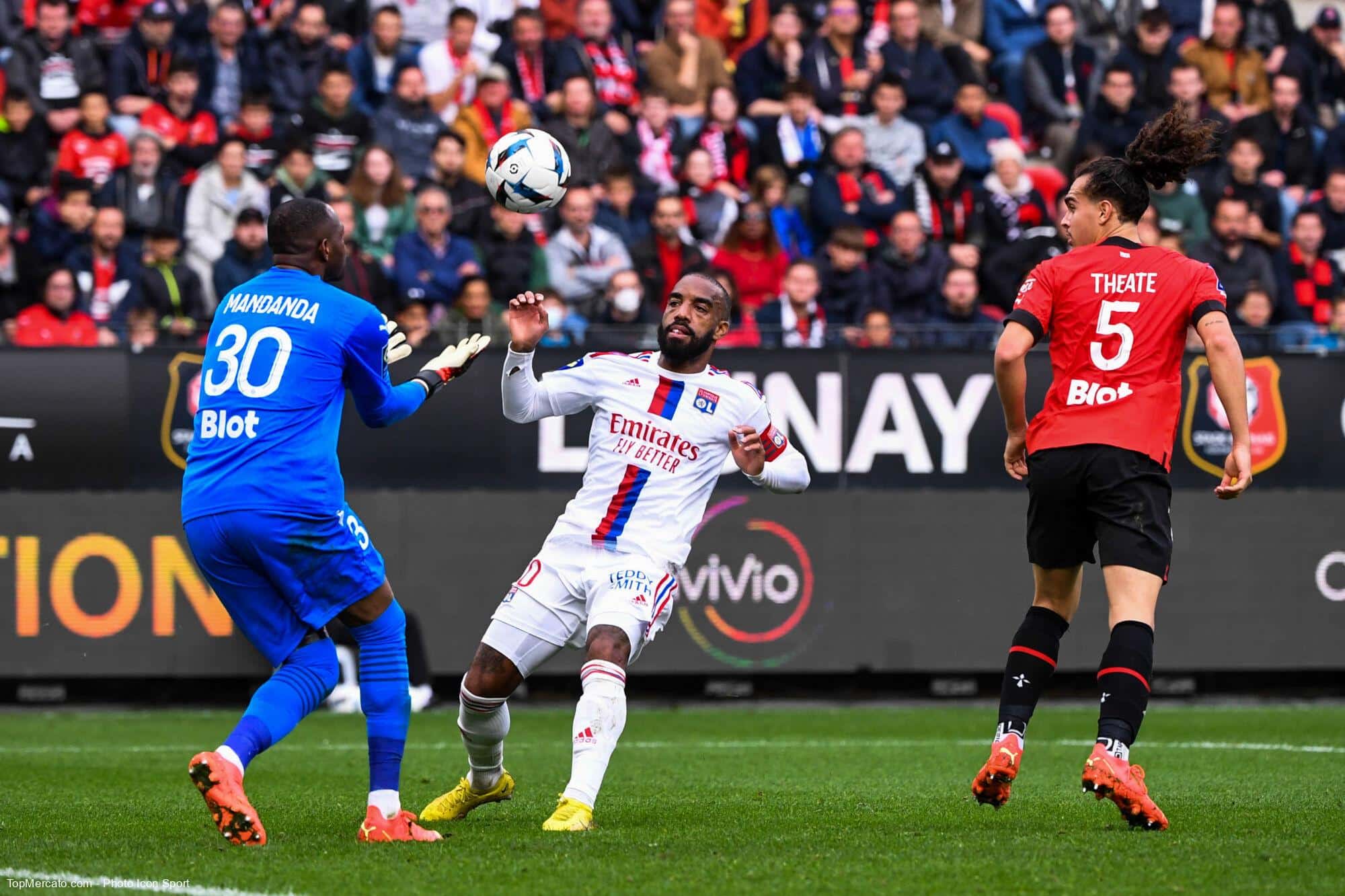 Steve Mandanda Alexandre Lacazette Arthur Theate Rennes OL