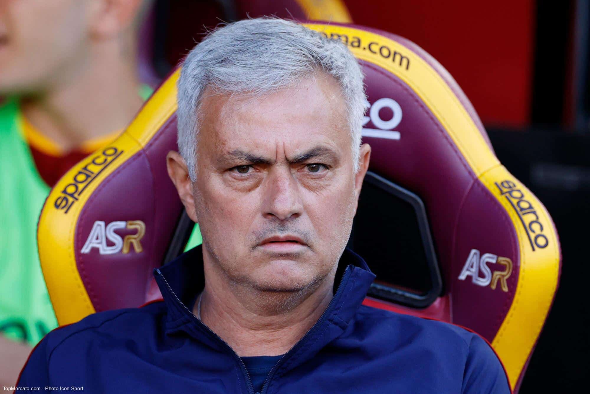 PSG : l'AS Roma évoque la situation de Mourinho