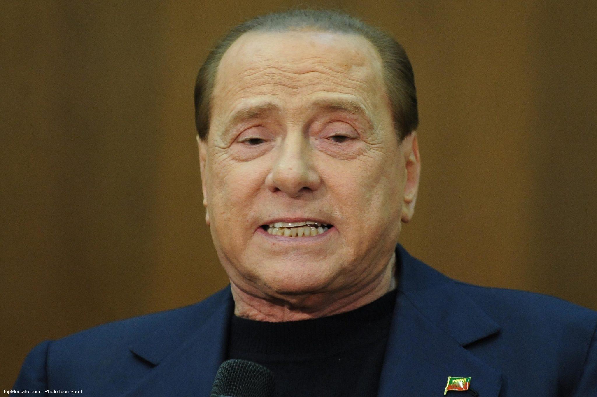 Silvio Berlusconi : Bunga-Bunga, car de prostituées& Le Top 5 de ses scandales