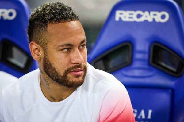 Le PSG répond à Neymar