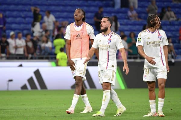 Une légende de l'OL fustige la mentalité du groupe