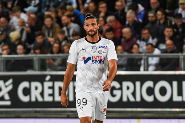 Carroll explique son choix surprenant d'avoir signé à Amiens