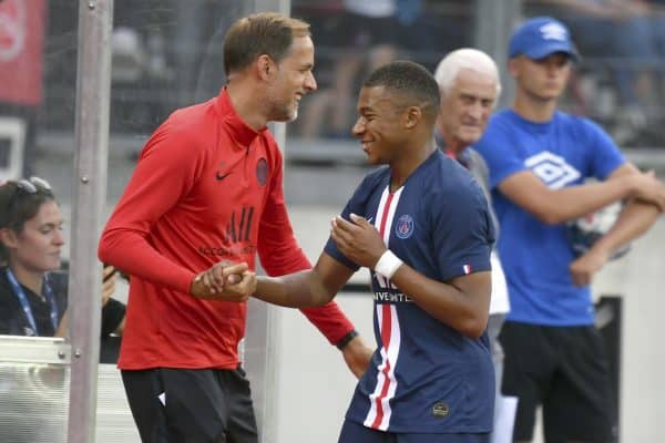 Un ancien Parisien drague la Premier League