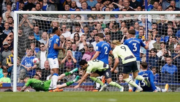 Premier League : 10 points de pénalité, un club anglais prend très cher !