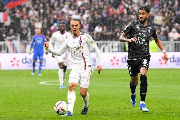 OL : Caqueret se trompe de coupe !