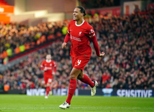 Liverpool : Van Dijk répond aux rumeurs de départ