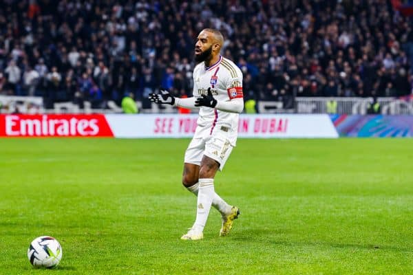 OL : une recrue ingérable bouscule Lacazette et le vestiaire !