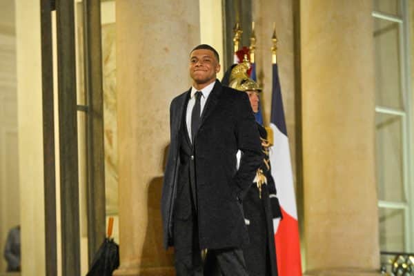 PSG : ce que l'émir et Macron ont dit à Mbappé