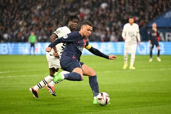 PSG : Hernandez cash sur la sortie de Mbappé !