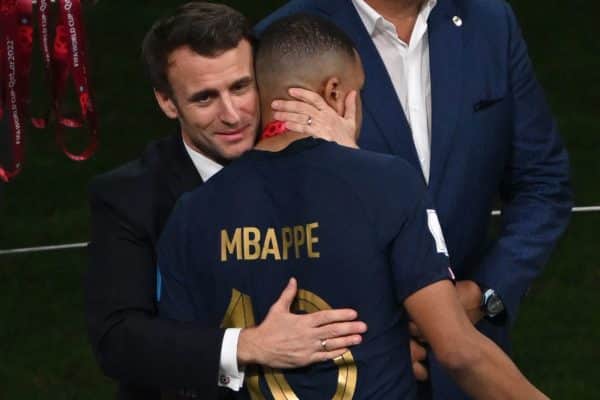 Macron veut remettre ça pour Mbappé !