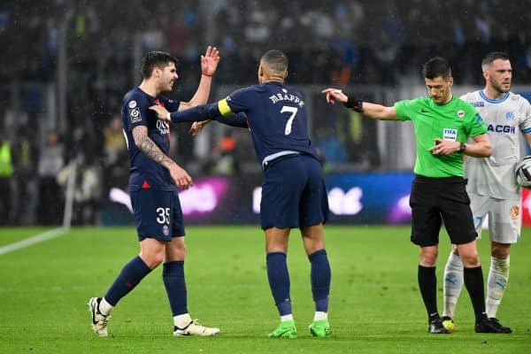 OM-PSG : Benoît Bastien sort du silence après ses 2 décisions polémiques !