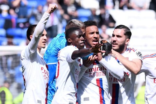 Un cadre de l'OL provoque l'OM avant l'Olympico