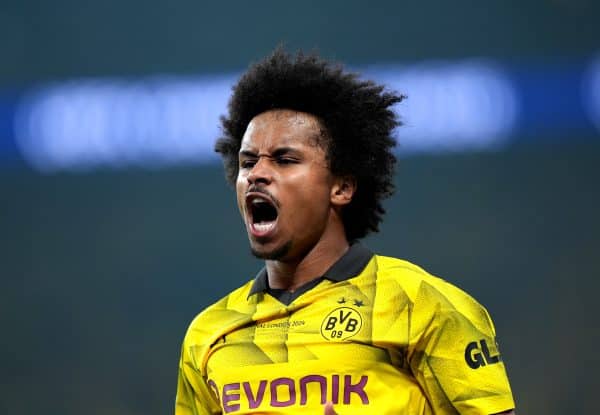 Dortmund : un grand d'Europe se renseigne sur Adeyemi