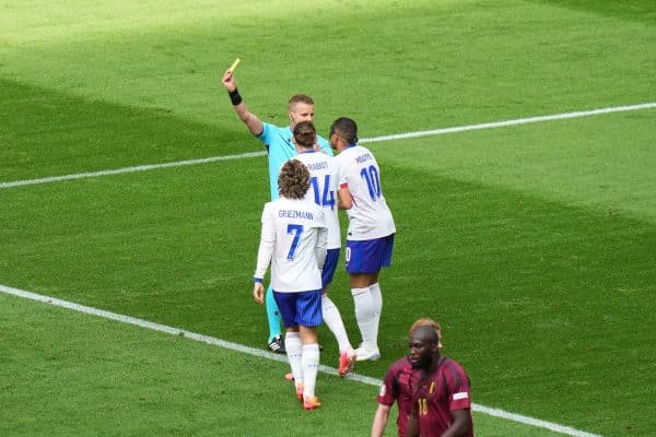 Euro 2024 : un taulier des Bleus suspendu en quart de finale !