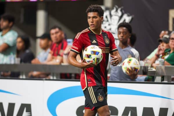 Mercato Live : un défenseur de Chelsea débarque en L1
