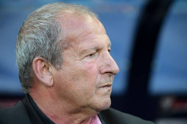 PSG : son entraîneur, c'est le kiné, Courbis se paie un attaquant !